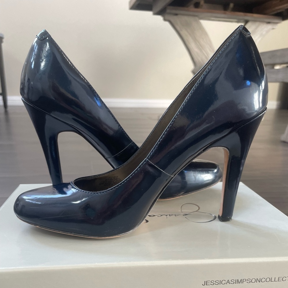 Jessica Simpson Patent Navy Blue pumps Sz 8 1/2
